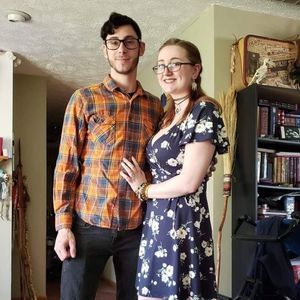 Meet your Posher, Caitie